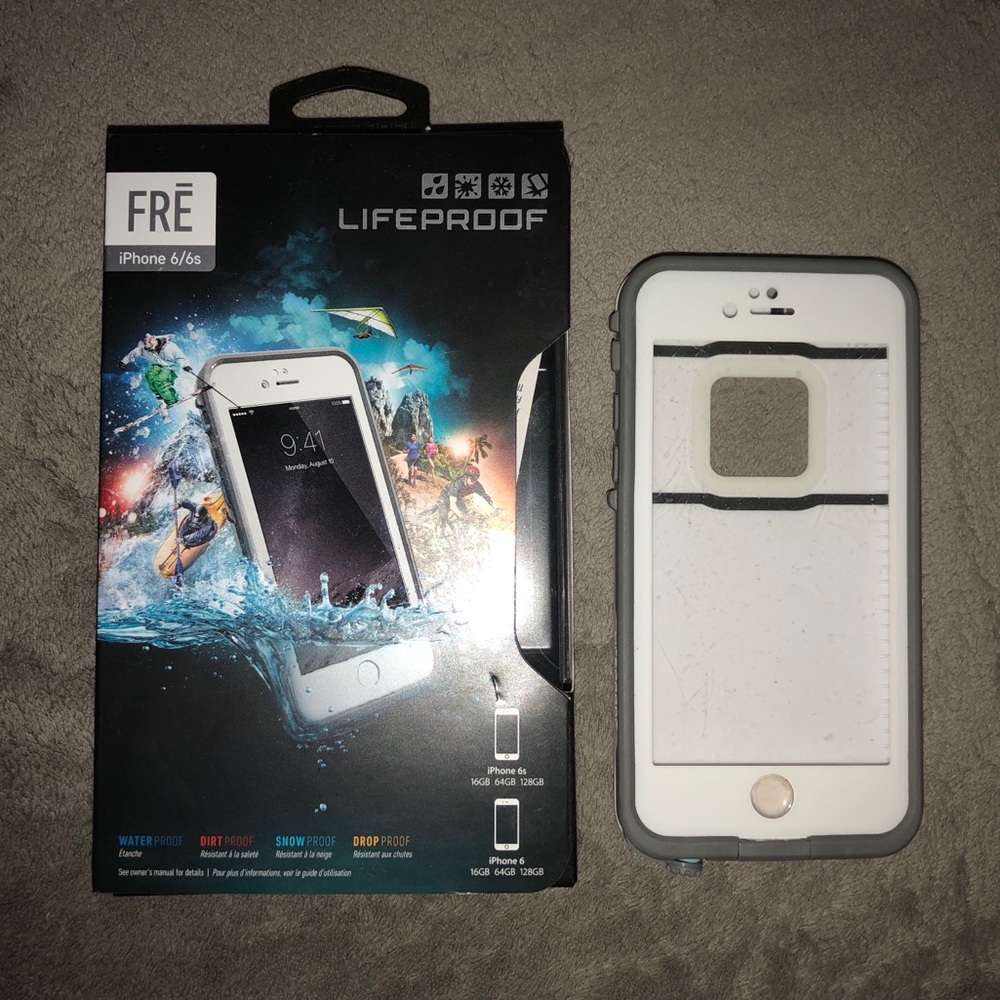 White LifeProof case iphone 6/6S